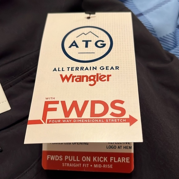 NWT ATG Women's Fwds Pull-on Kick Flare Pant  10Tall - Picture 11 of 11